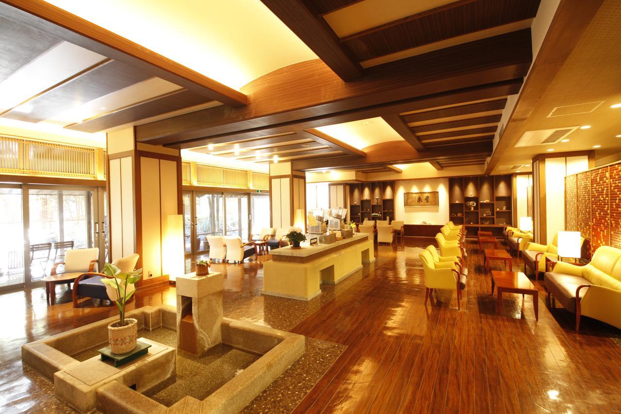 Shimobe Hotel Minobu Экстерьер фото